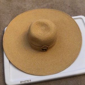 Oversized beach hat